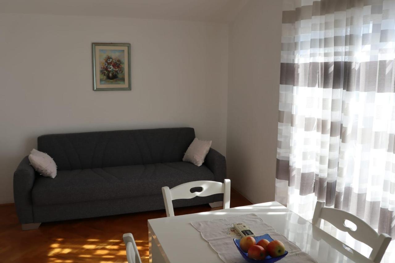Apartments Ivanka Starigrad Paklenica Dış mekan fotoğraf