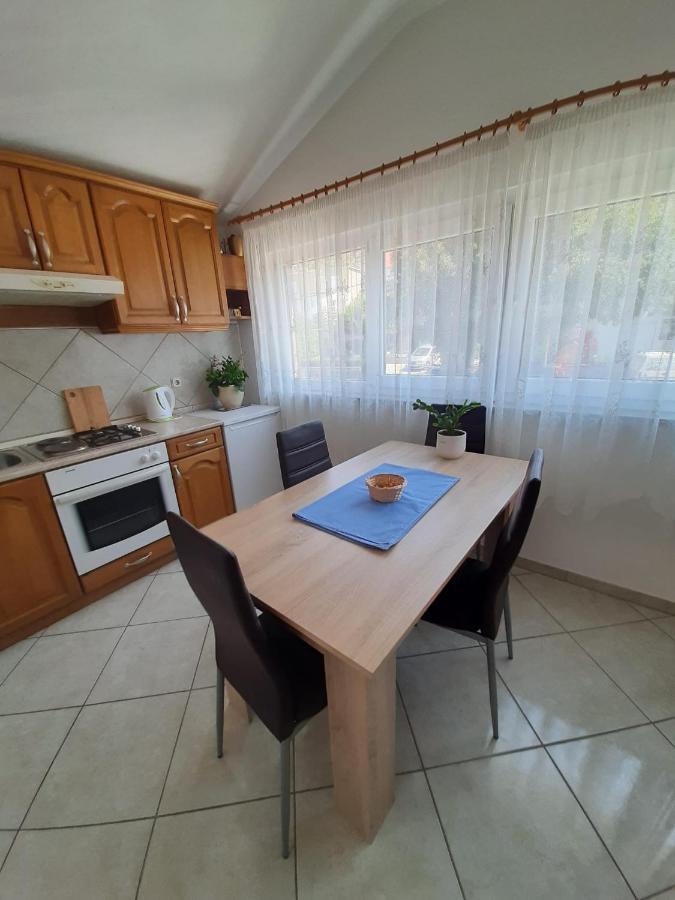 Apartments Ivanka Starigrad Paklenica Dış mekan fotoğraf