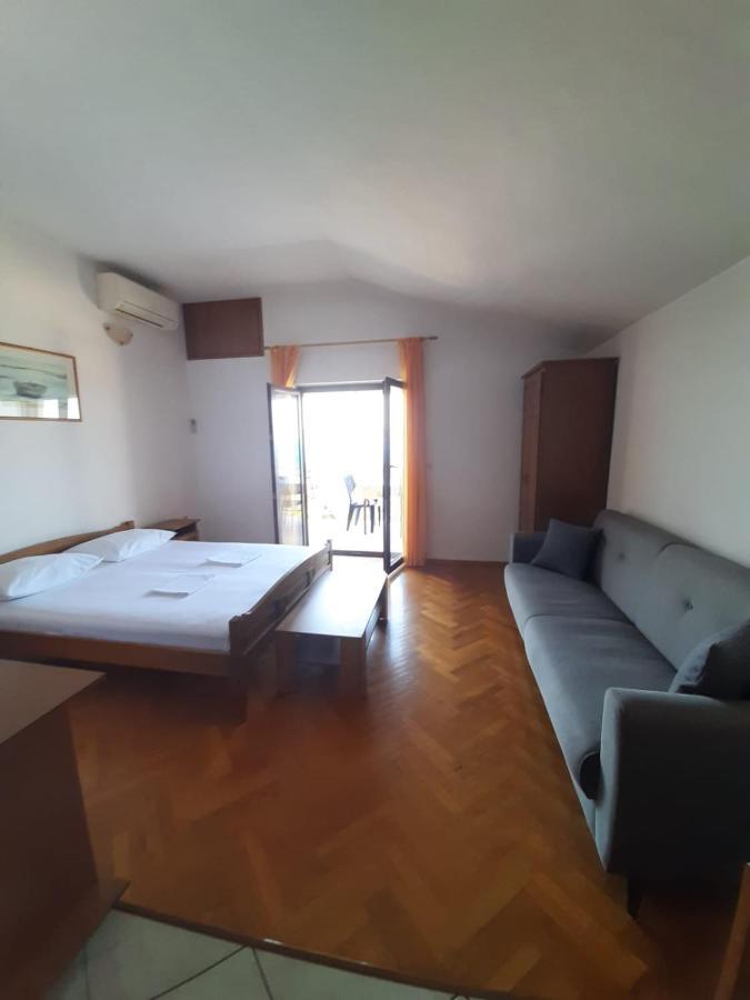 Apartments Ivanka Starigrad Paklenica Dış mekan fotoğraf