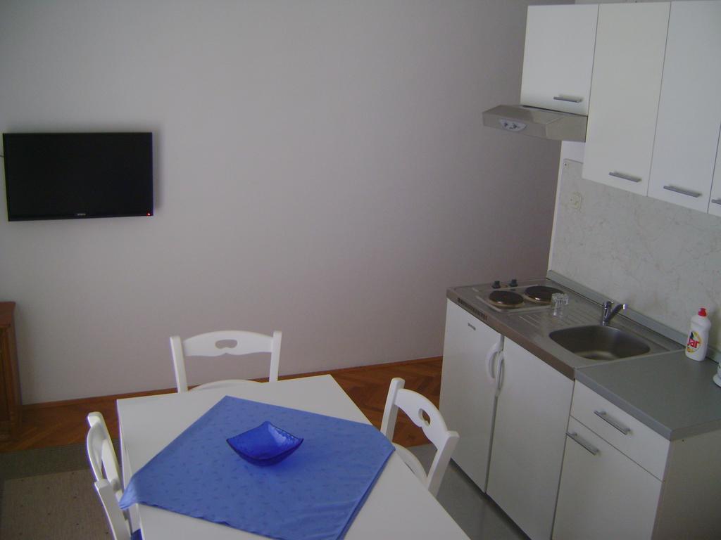 Apartments Ivanka Starigrad Paklenica Oda fotoğraf