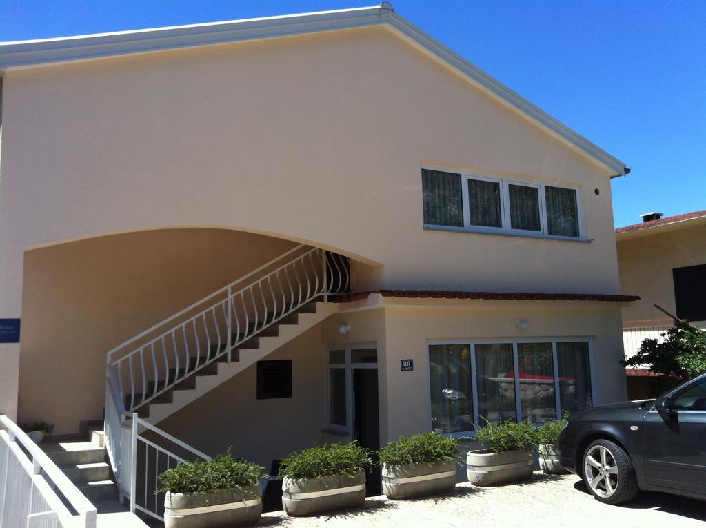 Apartments Ivanka Starigrad Paklenica Dış mekan fotoğraf